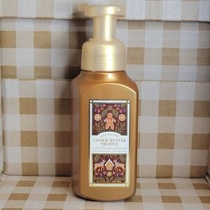 BBW Cookie Butter Truffle foaming hand soap 8.75 oz NEW cookie, cream, vanilla